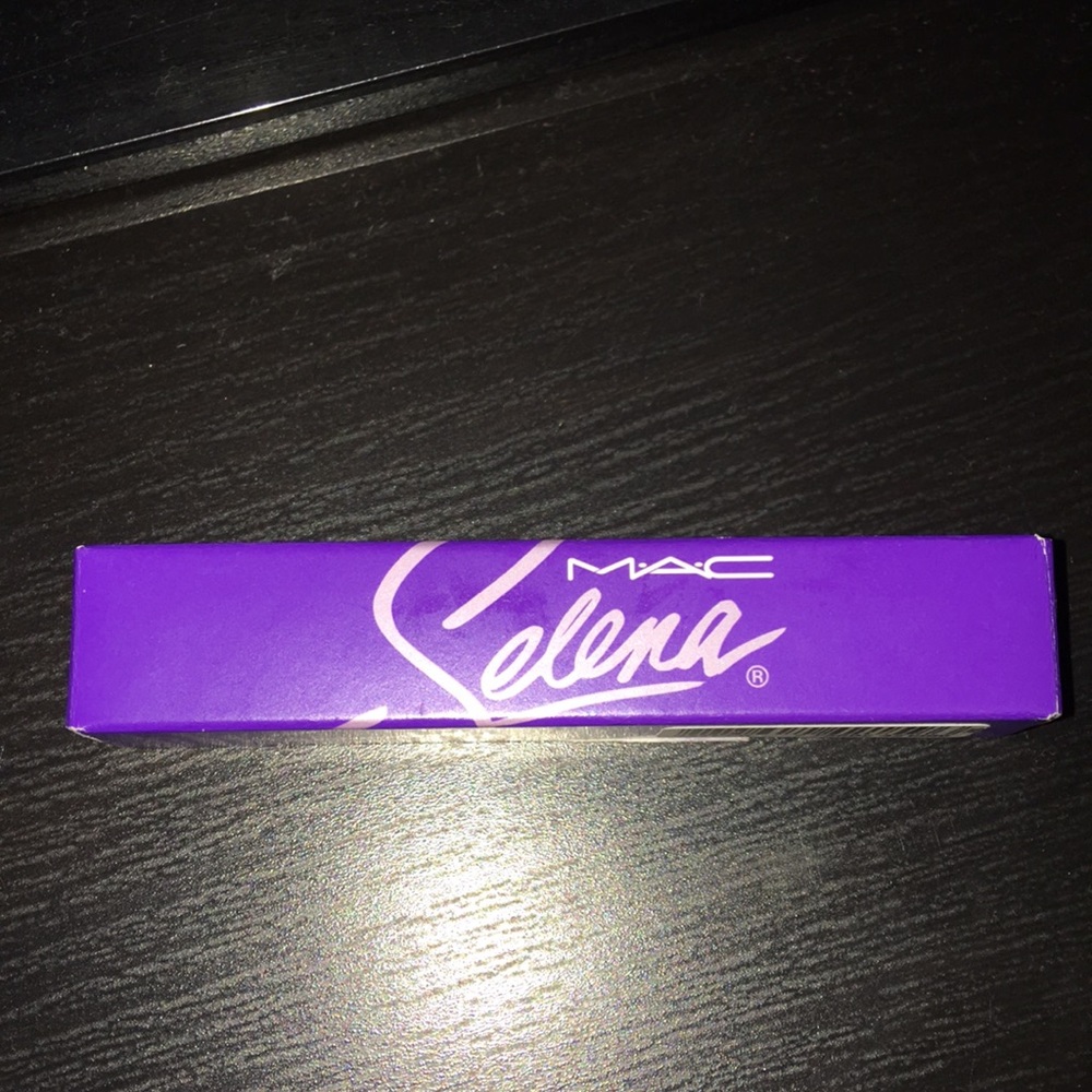 MAC Cosmetics Selena Bidi Bidi Bom Bom Lipglass
